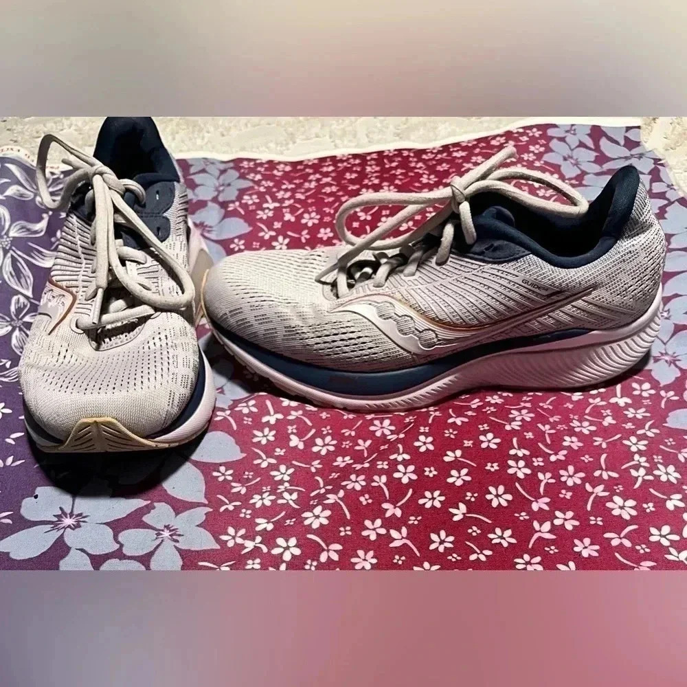 Saucony Womens Guide 14 S10654-35 Lilac Running Shoes Lace Up Size 7.5